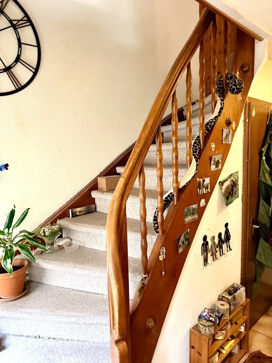 Treppe vor der Renovation