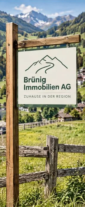 Holzschild mit Logo der Brünig Immobilien AG